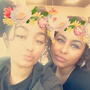 Meet your Posher, Aleesiya